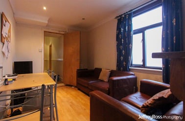 Coburn Street, Plasnewydd, Cardiff - Image 2